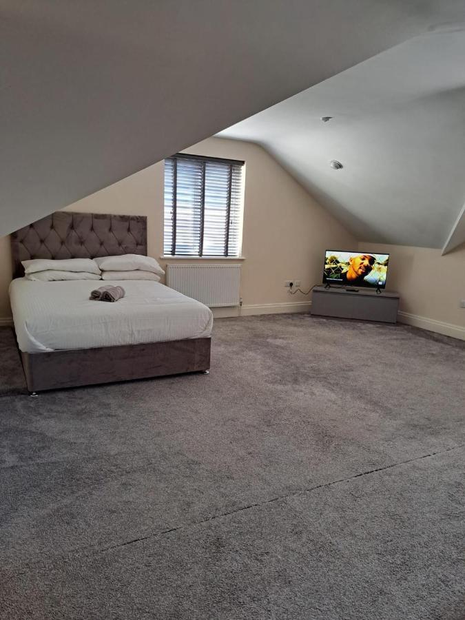 Lovely 1-Bed Loft In Newport Екстер'єр фото